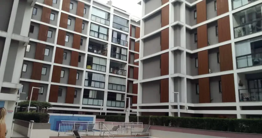 Vendo apartamento em otimo condominio com 3 quartos no tanque