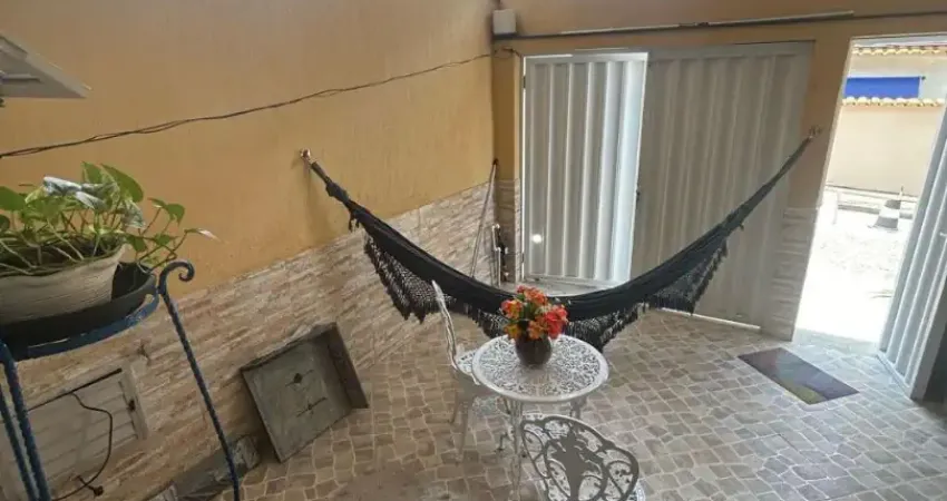 Alugo otima casa com 2 quartos no rua outeiro santos, taquara