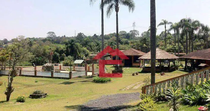 Ibiúna, maravilhosa chácara com área de 38mil m², para amantes da natureza.