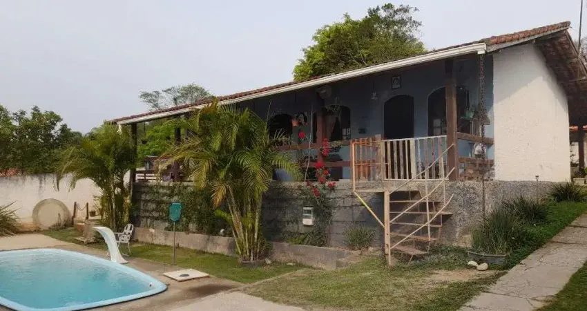 Chácara ibiúna, com 3 dormitórios, área de 1.000, ótima vista vista, bairro tranquilo topografia plana, próximo da represa, aceita permuta em imóvel l