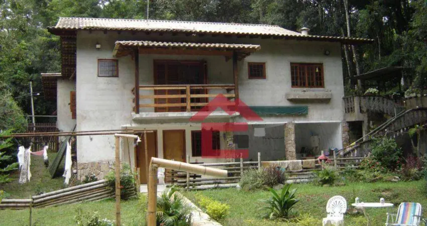 Casa com 3 dormitórios à venda, 250 m² por r$ 695.000,00 - capuava - embu das artes/sp