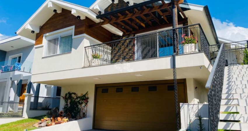 Casa Alto Padrão, totalmente mobiliada e equipada na Serra Gaúcha