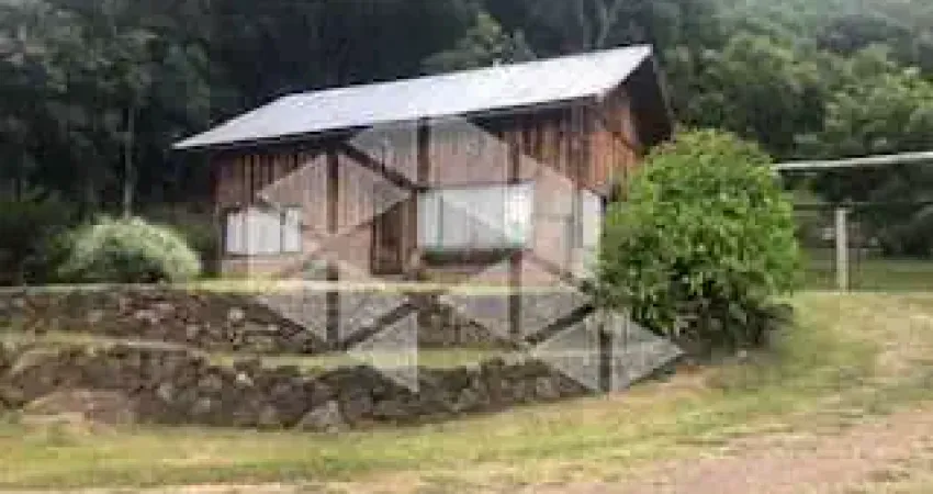 Oportunidade incrível de moradia ou investimento em local de ímpar beleza.