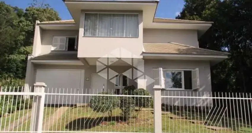 casa com 4 dormitórios, quiosque e piscina em Nova Petrópolis na serra gaúcha.