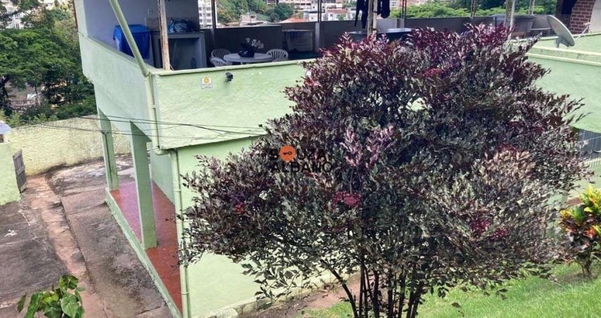 Casa com 5 quartos à venda na Rua Isabel Pierre Feital, 151, Grajaú, Juiz de Fora