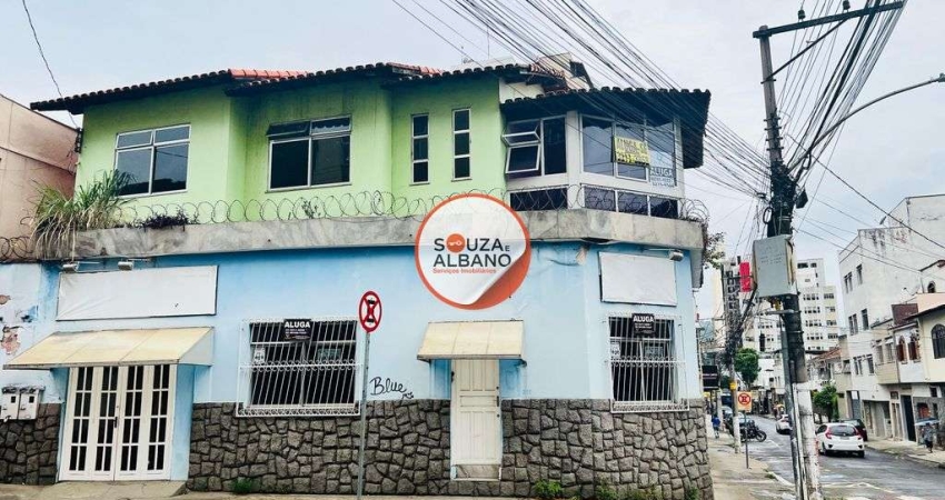Casa Comercial com 7 Cômodos, 114m² e Localização Privilegiada no Centro