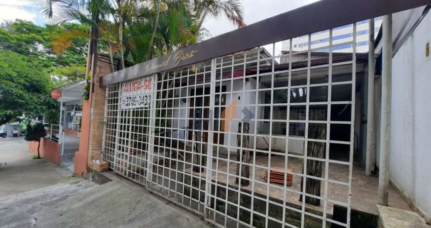 Casa comercial para alugar na Avenida Moema, 839, Moema, São Paulo