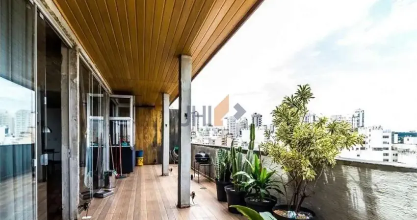 Apartamento de cobertura com 127 m² de frente ao Memorial da America Latina para venda