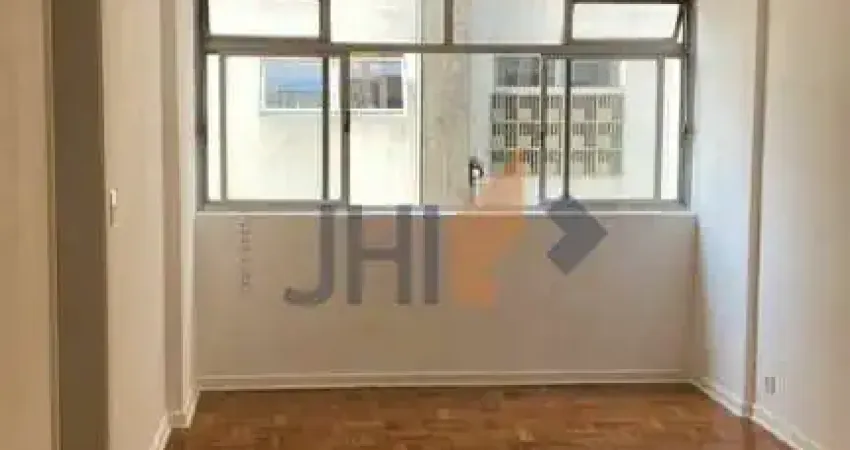 Aparatamento na santa cecilia, 1 dormitório , sala,totalmente reformado