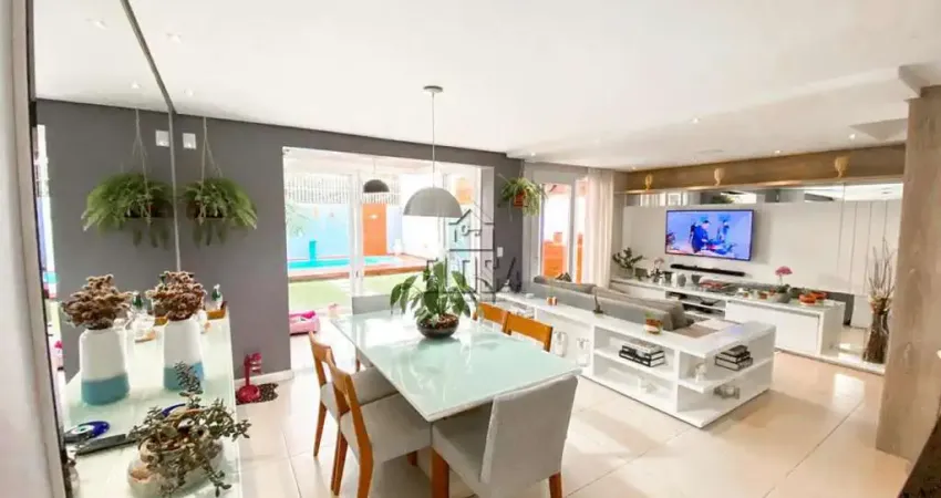 Casa à venda em São Leopoldo, Bairro Santo André - Com piscina, churrasqueira e muito mais!