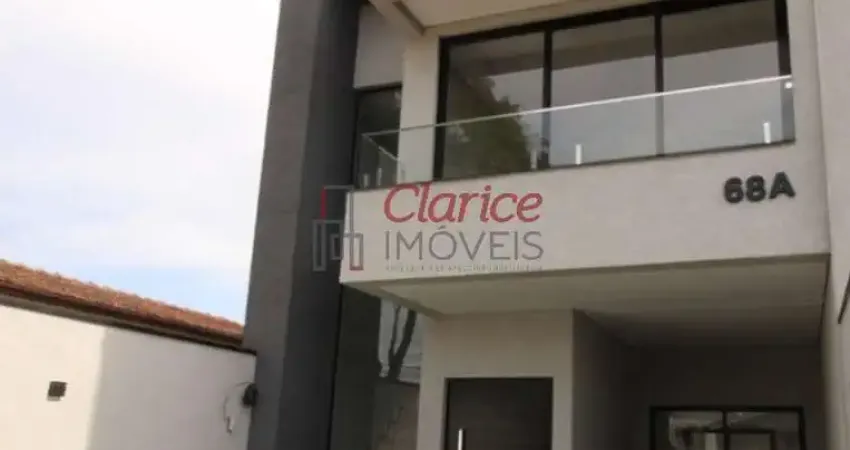 Lindo Sobrado de 3 Quartos na Cidade Jardim - São José dos Pinhais-PR, Próximo ao Centro!