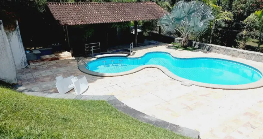 Casa à Venda em Apipucos com 460M² Porteira fechada!!!