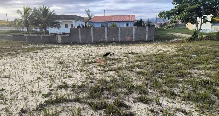 Terreno à venda na Rua Sessenta, Balneário Bambuí (Ponta Negra), Maricá