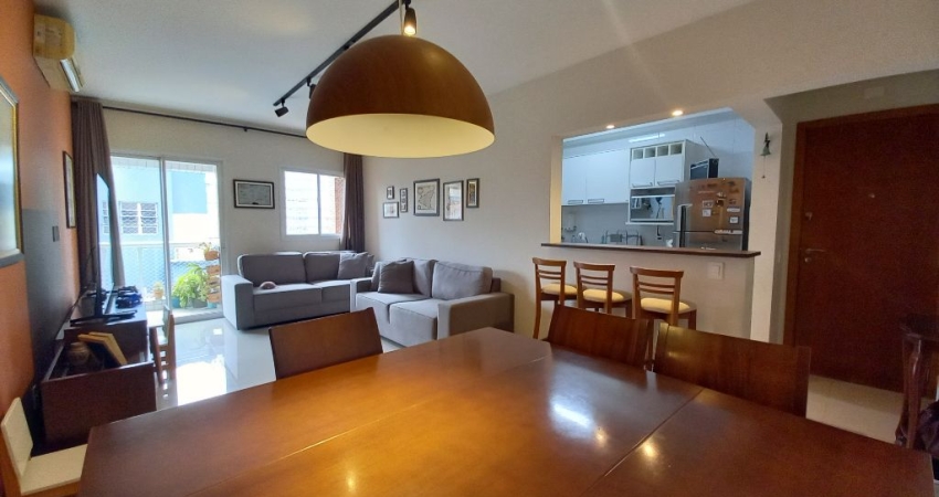 Apartamento Reformado e Mobiliado no Coração do Gonzaga – Condomínio Clube Completo!