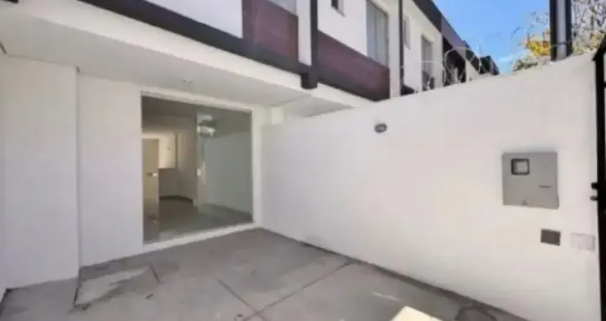 Casa Geminada à venda 70,68m² ,2 Quartos com Suite / Bairro Piratininga