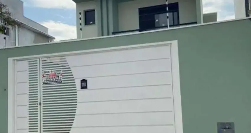 Sobrado à venda no bairro Jardins do Paraíso em Mogi das Cruzes/SP