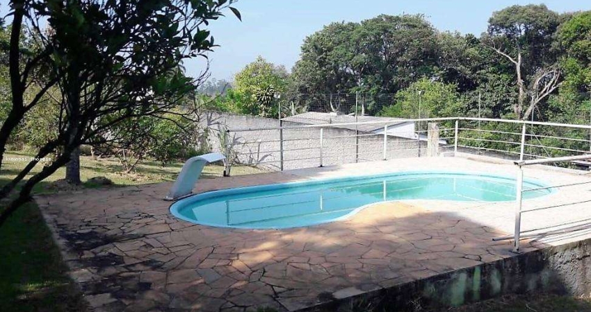 Chácara para Venda em Mogi das Cruzes, Parque das Varinhas, 3 dormitórios, 1 suíte, 2 banheiros, 6 vagas