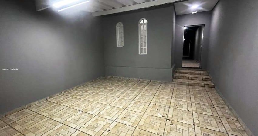 Casa para Venda em Mogi das Cruzes, Jardim São Pedro, 2 dormitórios, 2 banheiros, 2 vagas