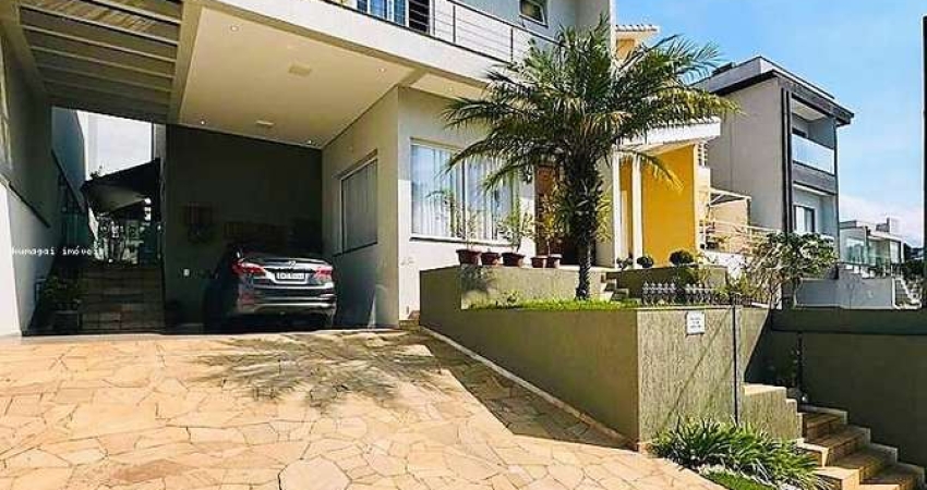 Sobrado em Condomínio para Venda em Mogi das Cruzes, Itapeti, 3 dormitórios, 3 suítes, 5 banheiros, 4 vagas