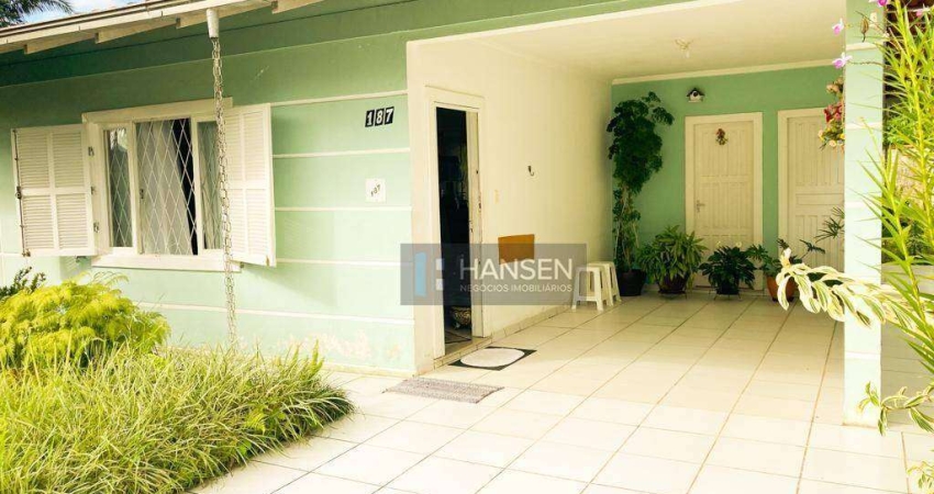 Casa com 1 suíte  + 2  dormitórios à venda, 120 m² por R$ 890.000 - Bom Retiro - Joinville/SC