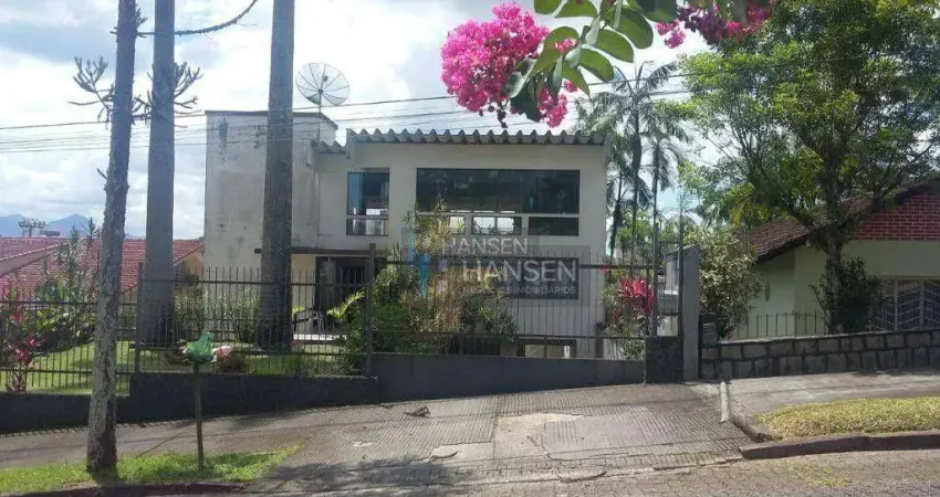 Sobrado com 4 dormitórios mais 2 suítes à venda, 520 m² por R$ 1.750.000,00 - Saguaçu - Joinville/SC