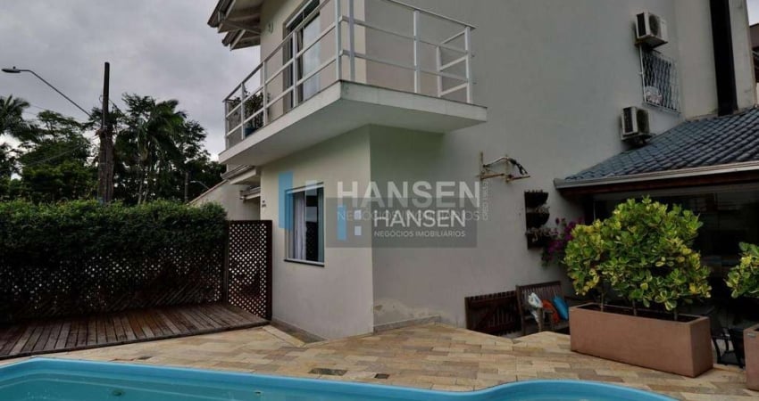 Sobrado com 1 suíte + 2  dormitórios à venda, 167 m² por R$ 890.000 - Bom Retiro - Joinville/SC