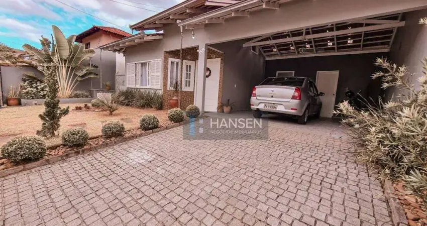 Casa à venda, 187 m² por R$ 999.000,00 - Bom Retiro - Joinville/SC