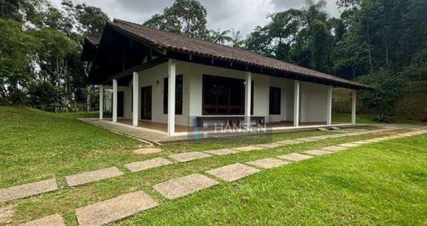 Casa com 2 suítes + 2  dormitórios à venda, 311 m² por R$ 2.700.000 - Costa e Silva - Joinville/SC