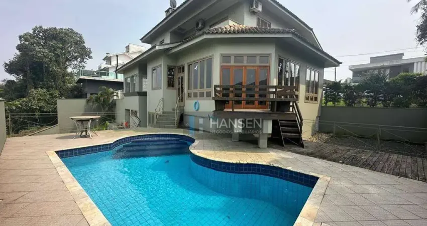 Casa com 3 suítes à venda, 792 m² por R$ 2.150.000 - Bom Retiro - Joinville/SC