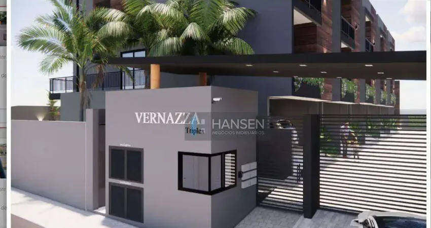 Sobrado com 3 suítes à venda, 318 m² por R$ 1.750.000 - Glória - Joinville/SC