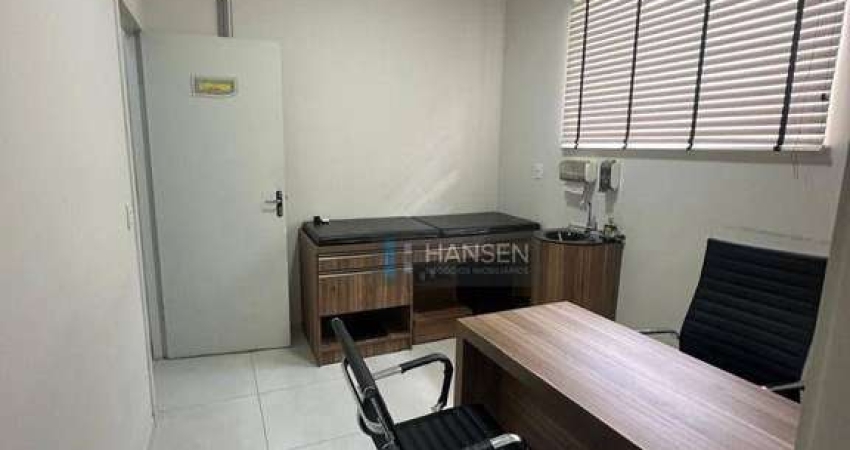 Sala para alugar, 3,30m x 2,70m  por R$ 4.000/mês - Anita Garibaldi - Joinville/SC
