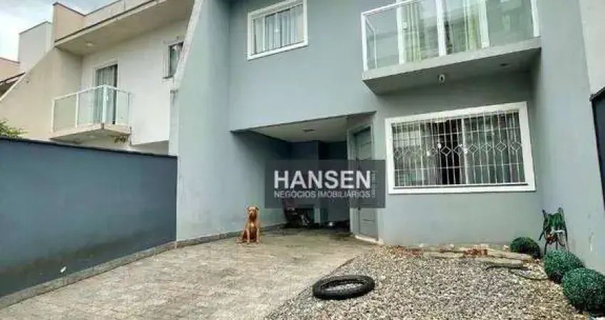 Sobrado com 1 suíte + 2  dormitórios à venda, 100 m² por R$ 490.000 - Floresta - Joinville/SC