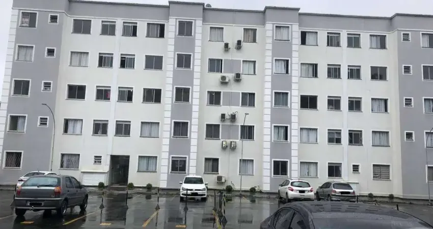 Apartamento com 2 dormitórios à venda, 47 m² por R$ 199.000 - Petrópolis - Joinville/SC