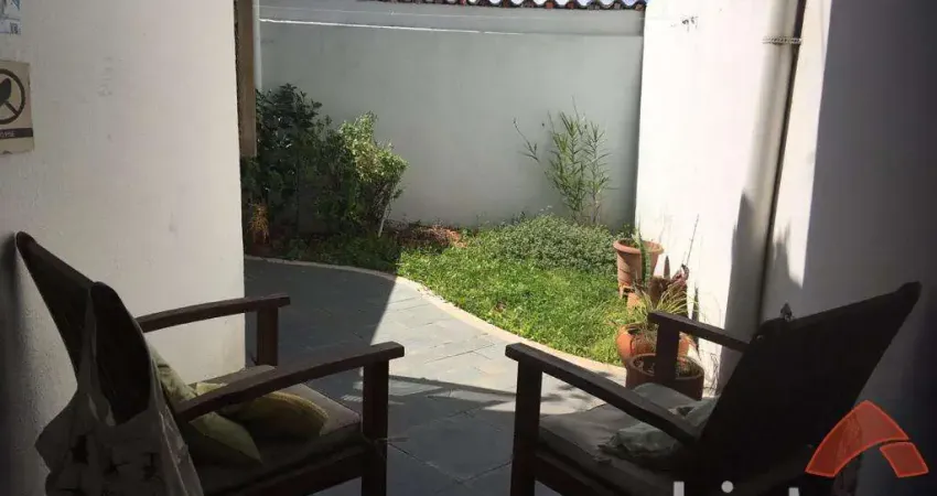 Casa com 3 Dormitórios à Venda no Jardim Monte Alegre – Taboão da Serra