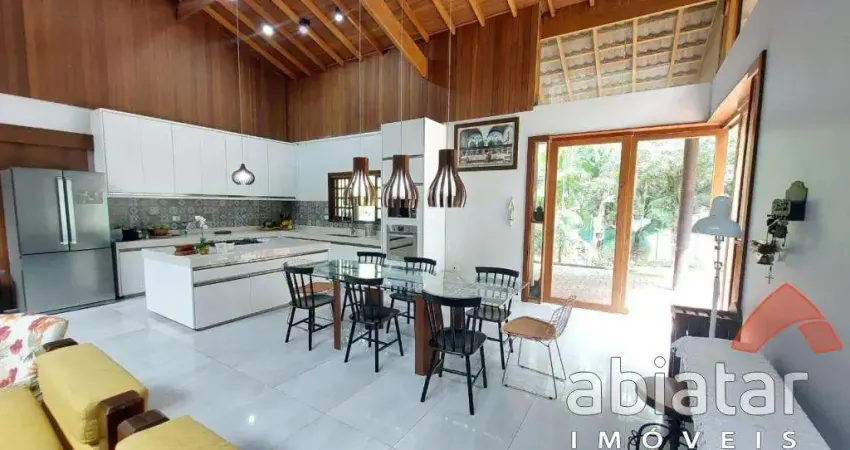 Casa em condomínio fechado com 4 quartos à venda na Alameda Clio, Condomínio Iolanda, Taboão da Serra