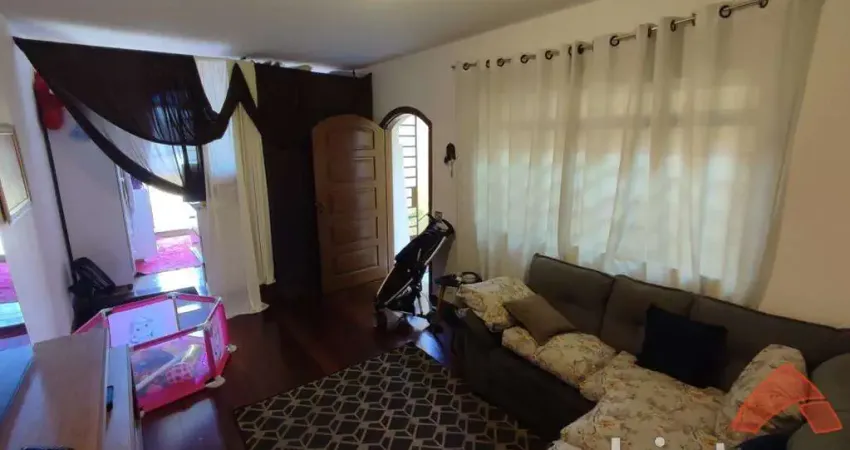 Casa com 3 quartos à venda na Rua Osmar Pires de Oliveira, Jardim Maria Rosa, Taboão da Serra