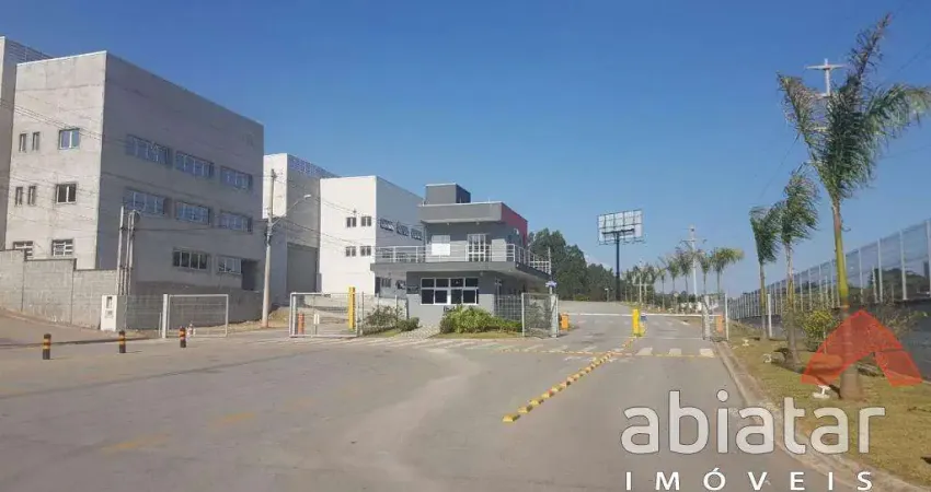 Terreno Comercial/Industrial à Venda em Condomínio Empresarial - Raposo Tavares