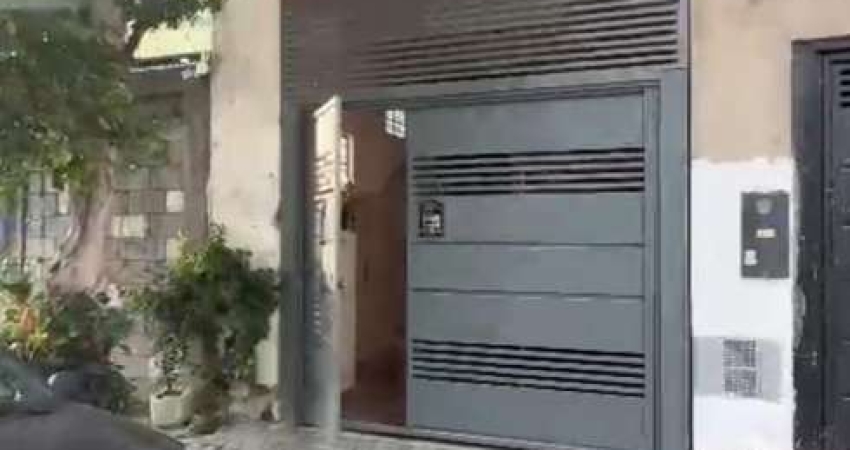 Casa com 3 quartos à venda na Rua Atibaia, Vila Iasi, Taboão da Serra