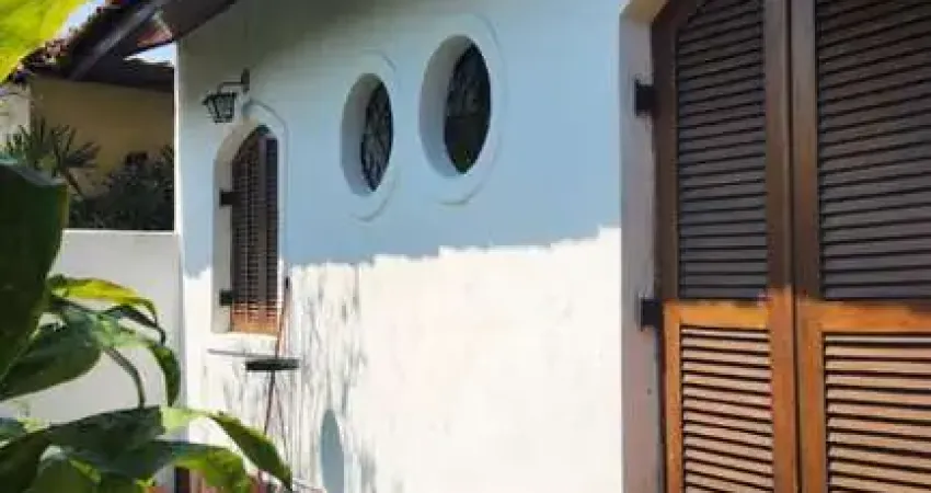 Casa com 3 quartos à venda na Rua Ernesto Sena, Jardim Jussara, São Paulo