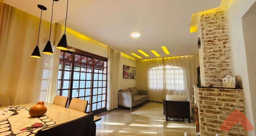 Casa Térrea em Condomínio Fechado em Cotia