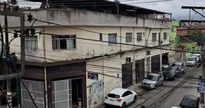 Sobrado de 3 dormitórios com vaga de garagem - Jardim Comercial