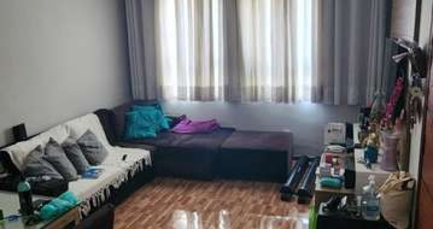 Linda Casa com 3 Dormitórios em Condomínio Fechado a Venda no Campo Limpo, Zona Sul!!