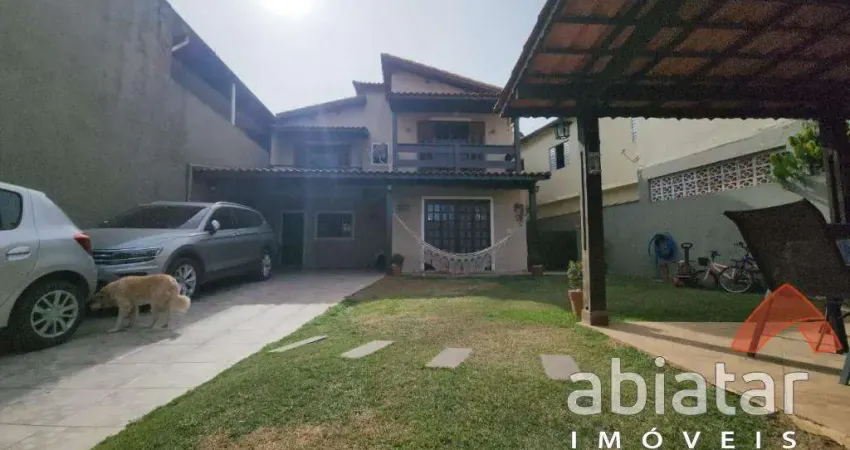 Casa com 3 quartos à venda na Rua Marília, Jardim Pinheiros, Embu das Artes