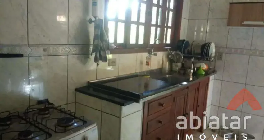 Casa ampla para locação em embu das artes 3 dormitórios e 3 vagas