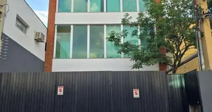 Kitnet mobiliada para locação com 18m² na Vila Santa Luzia Taboão da Serra/SP