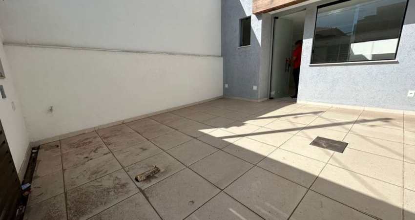 Casa com 3 quartos à venda na Rua Passos Ferreira, 104, Santa Rosa, Belo Horizonte