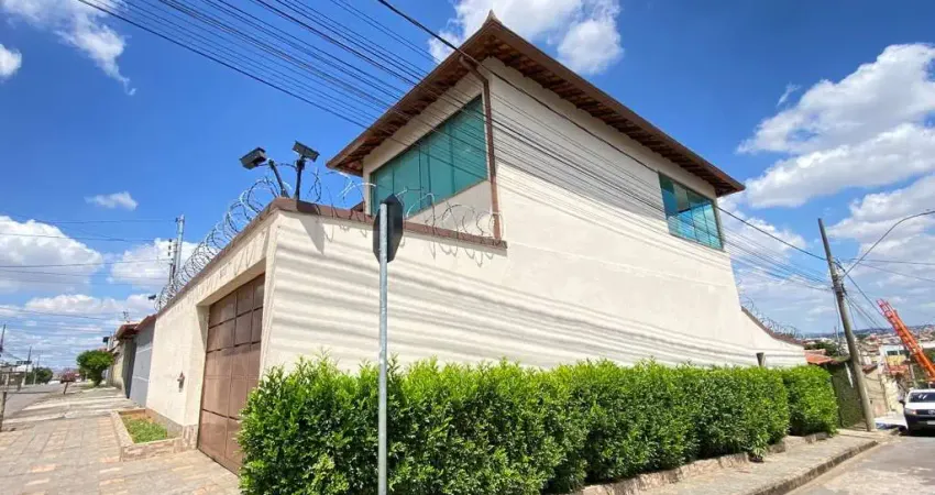 Casa com 3 quartos à venda na Rua Dois, 237, Conjunto Habitacional Nova Pampulha, Contagem