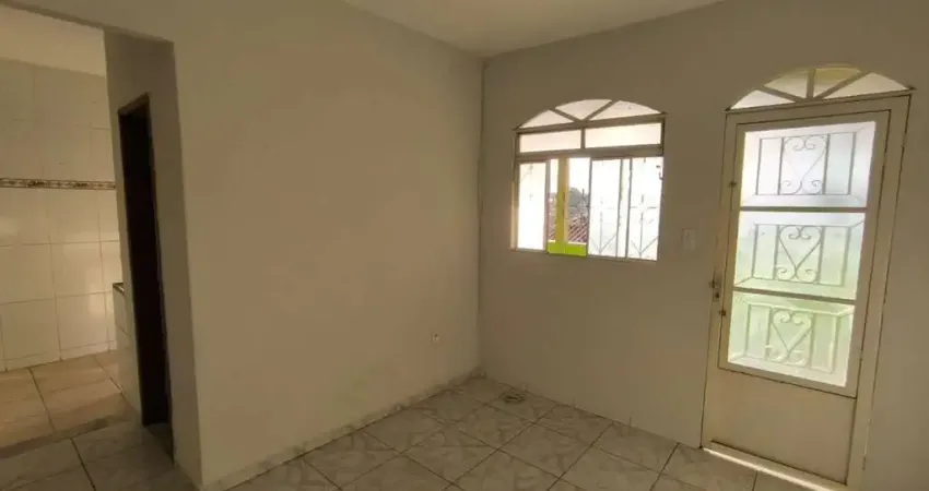 Casa com 2 quartos para alugar na Judith Luzia de Carvalho, 353, Minas Caixa, Belo Horizonte
