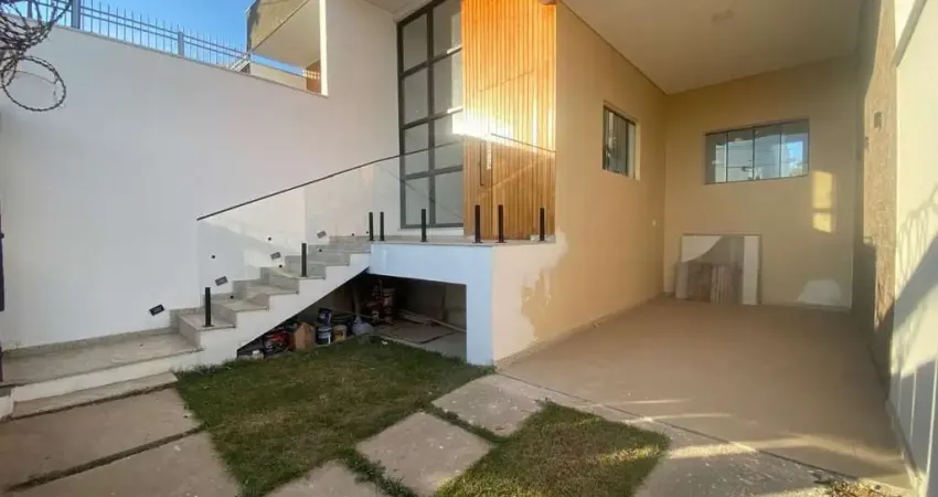 Casa com 3 quartos à venda na Messias Januario, 83, Minas Caixa, Belo Horizonte