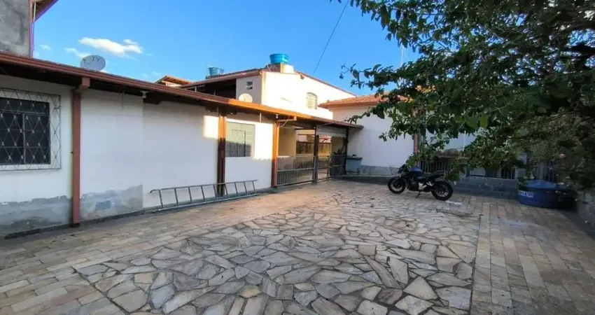 Casa com 4 quartos para alugar na Rua Visconde de Itaboraí, 174, Jardim Leblon, Belo Horizonte